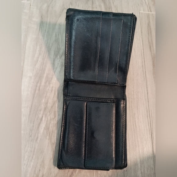 Authentic GUCCI GG Logo PVC Leather Bifold Wallet Auth - Picture 4 of 9